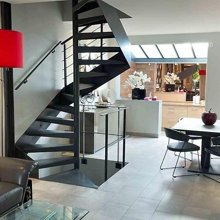 Charming Townhouse With Garden In The City Of Love 巴黎 外观 照片