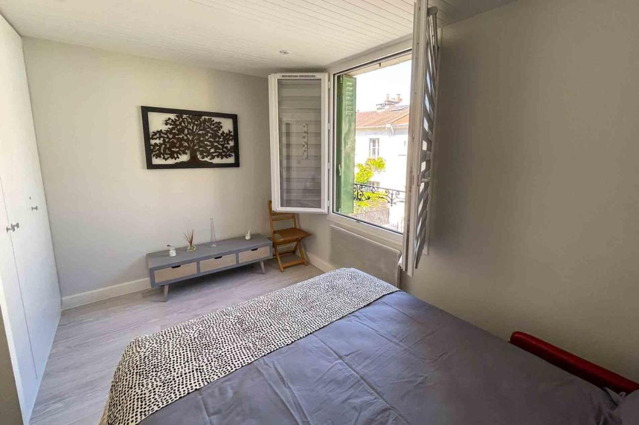 Charming Townhouse With Garden In The City Of Love 巴黎 外观 照片